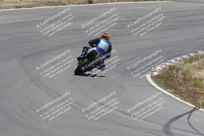 media/Apr-20-2025-AHRMA (Sun) [[393a79c373]]/Race/Group 5/Turn 4b/